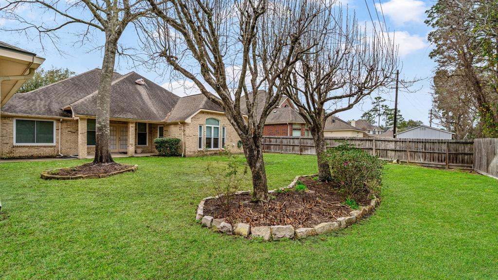 20226 Treetop Lane, Spring, Texas image 32