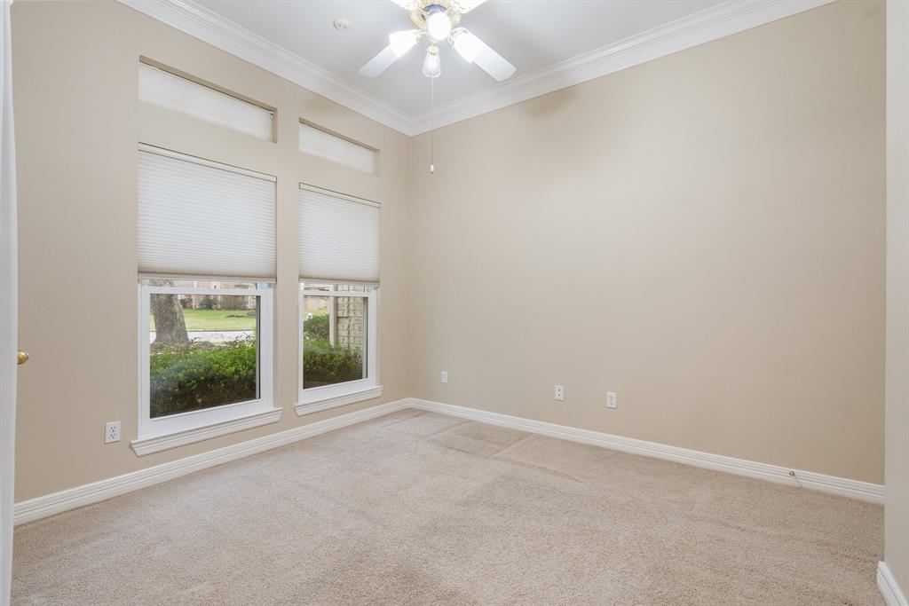 20226 Treetop Lane, Spring, Texas image 5
