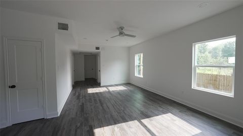 Duplex in Houston TX 4750 Sunbeam Street 30.jpg