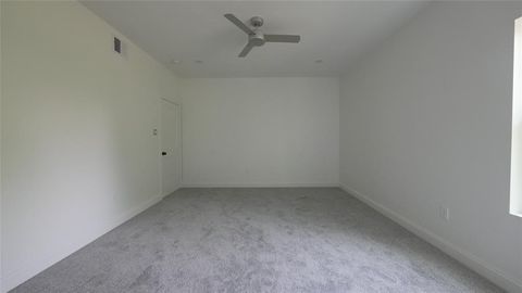 Duplex in Houston TX 4750 Sunbeam Street 44.jpg