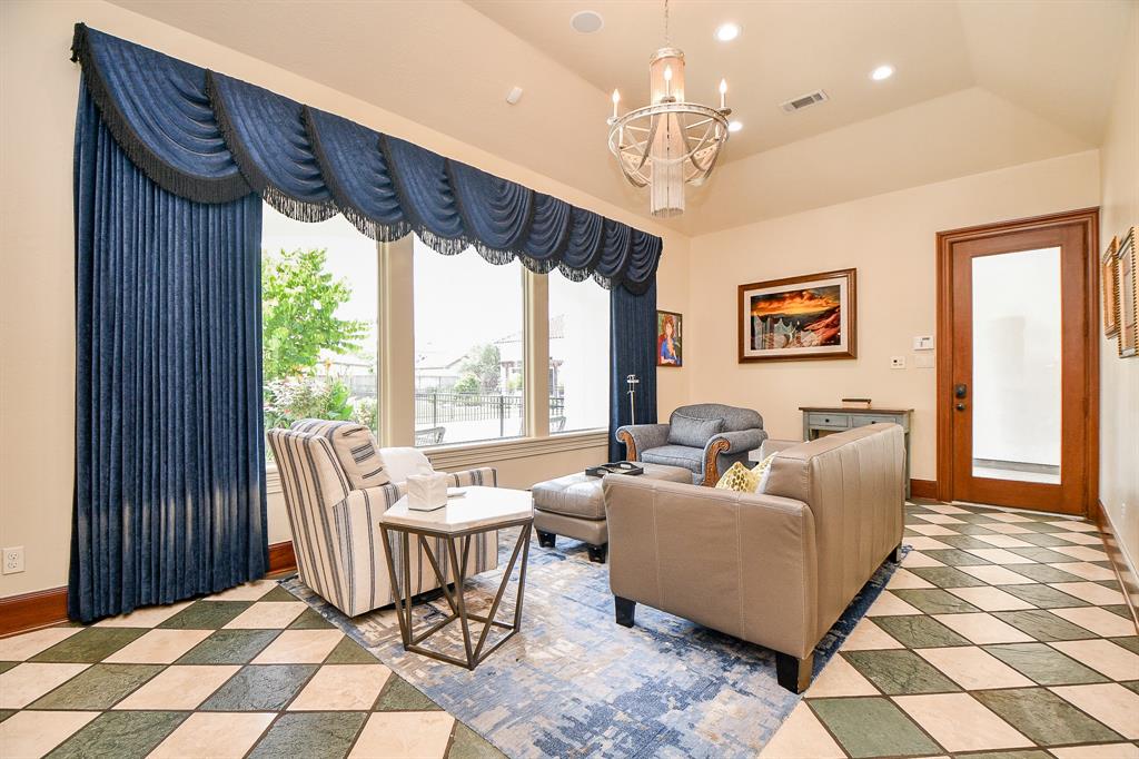 2718 Silverhorn Drive, Katy, Texas image 30