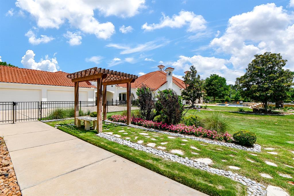 2718 Silverhorn Drive, Katy, Texas image 48