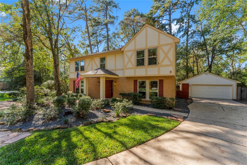 3 E Wandering Oak Drive, The Woodlands, Texas image 2