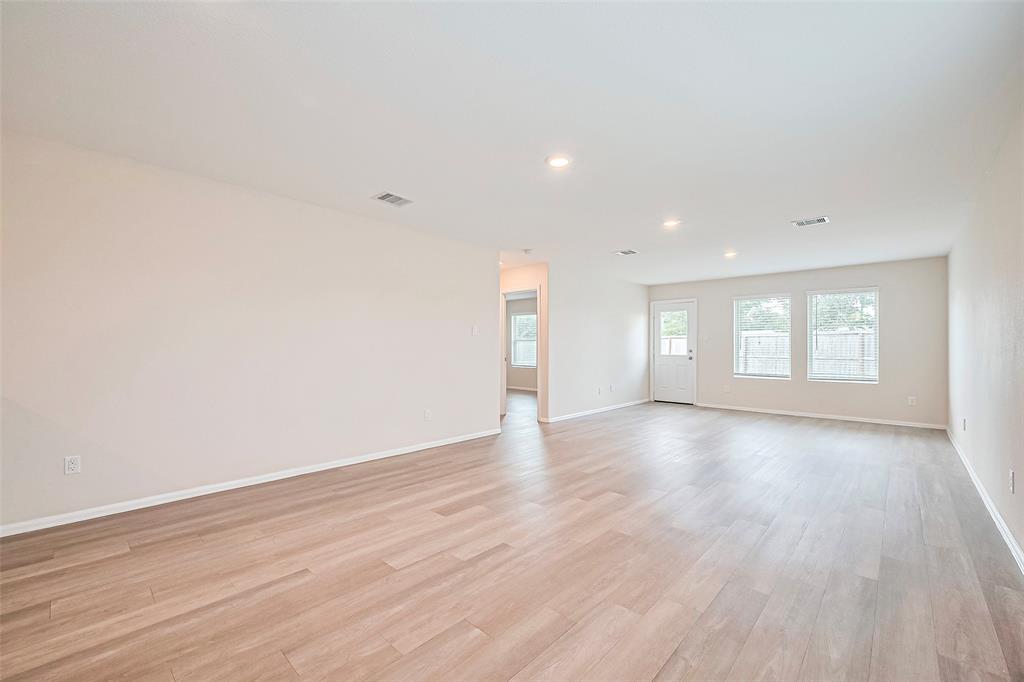14627 Woodcott Warren Way, Pearland, Texas image 12