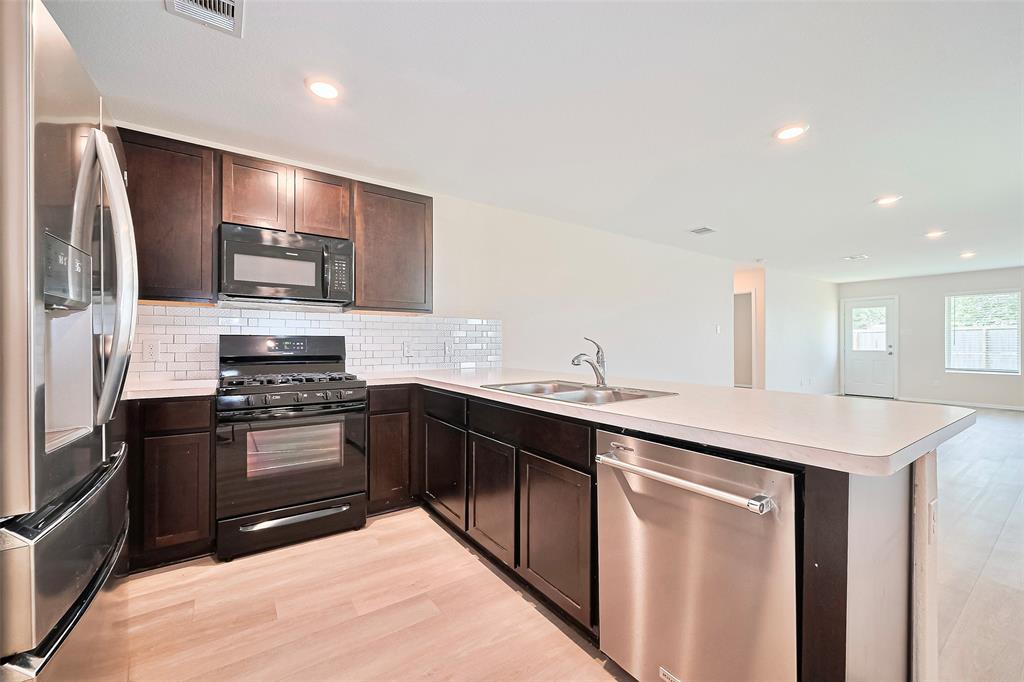 14627 Woodcott Warren Way, Pearland, Texas image 6