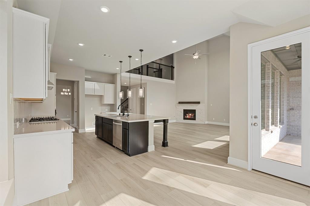 914 Hooks Trail