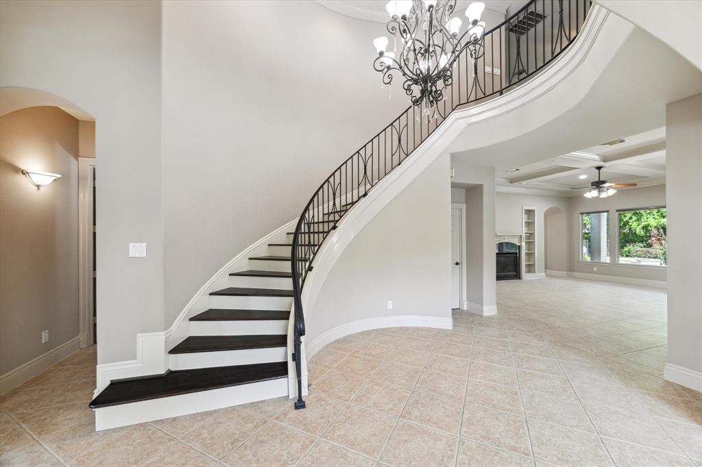 5215 Eagle Pointe Court