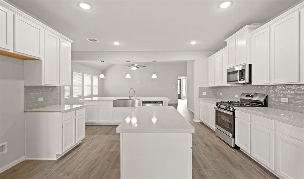 2702 Bisbee Road, League City, Texas image 6