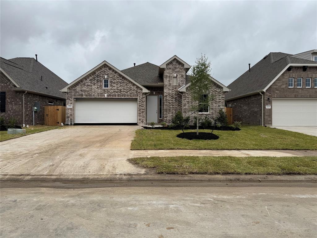 2702 Bisbee Road, League City, Texas image 2