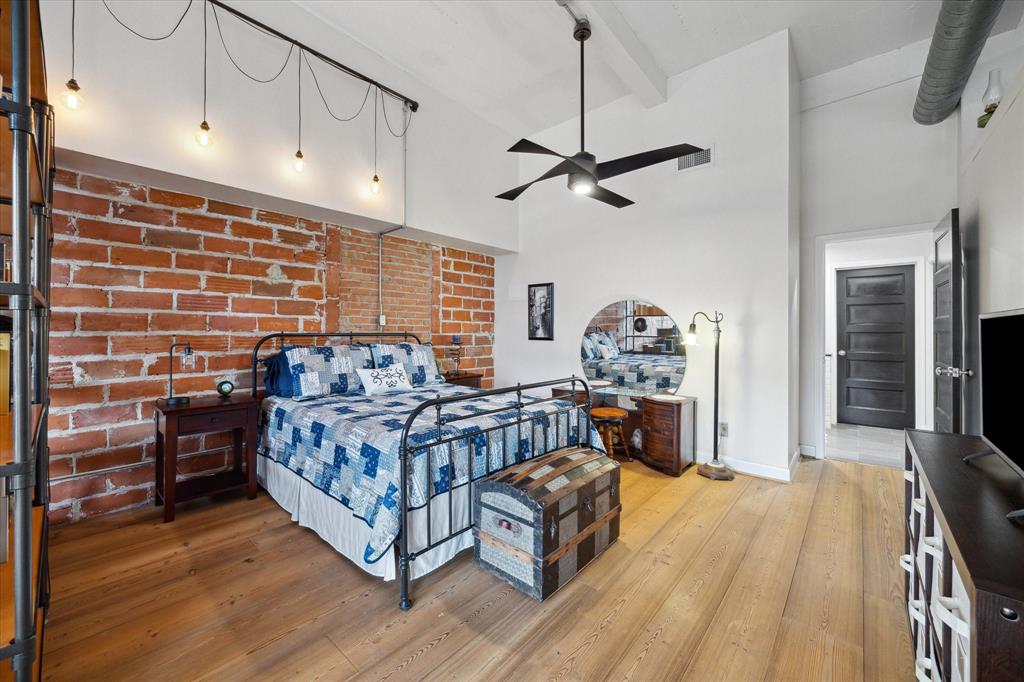 915 N San Jacinto Street #2D, Houston, Texas image 9