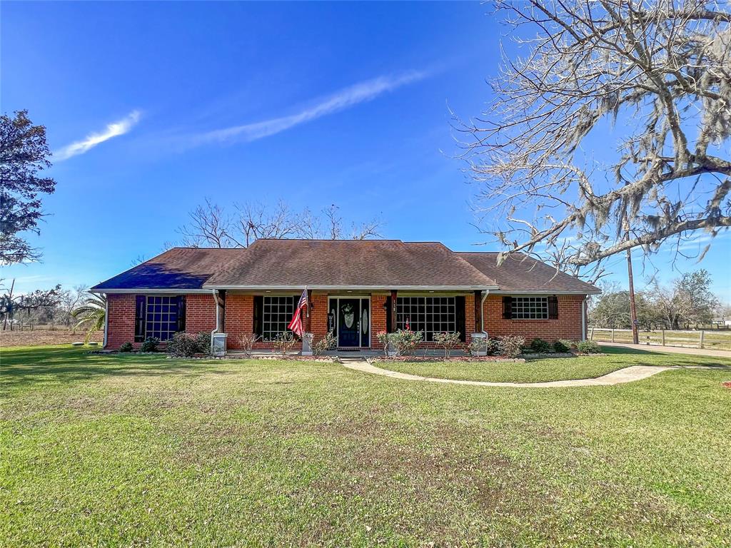 118 Country/cr 609a Road, Angleton, Texas image 1