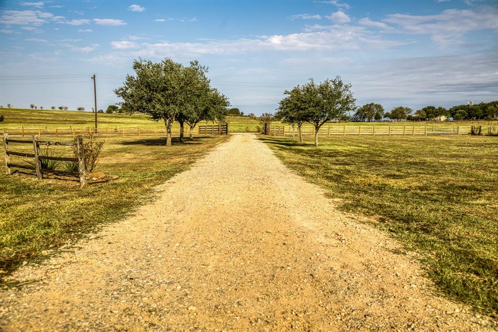 3573 Zibilski Road, Burton, Texas image 4