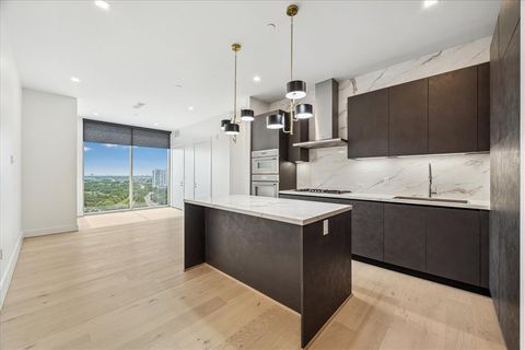 Photo of 1711 Allen Parkway Pkwy #1702, Houston, TX 77019 (MLS # 43744142) Photo of 1711 Allen Parkway Pkwy #1702, Houston, TX 77019 (MLS # 43744142)