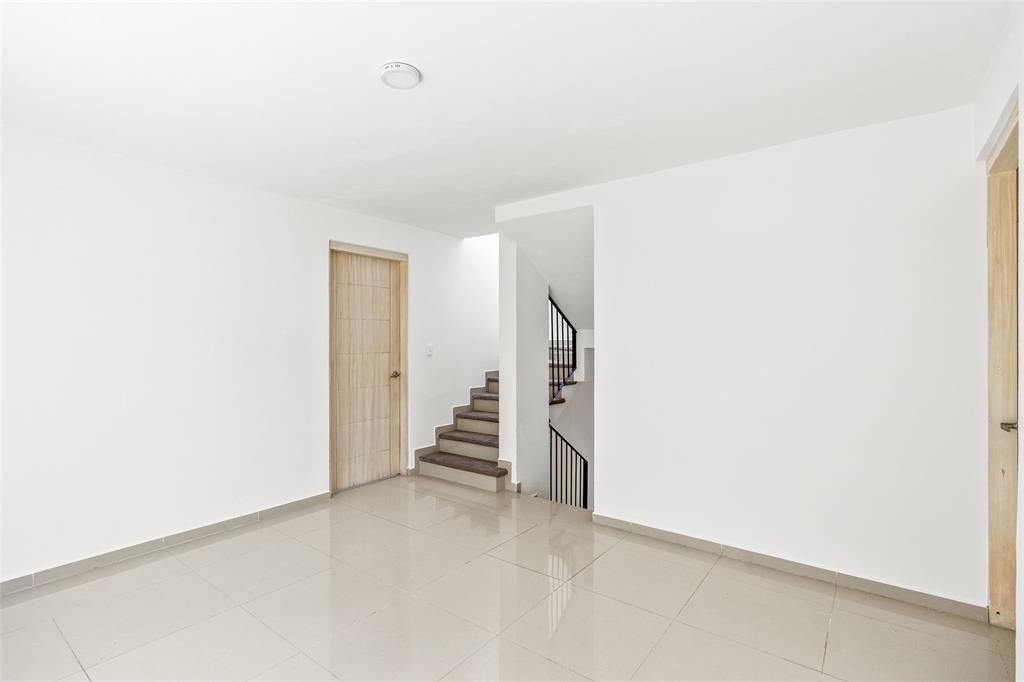 Tennessee 37766, Mexico, 3 Bedrooms Bedrooms, ,3 BathroomsBathrooms,Residential,Active,51547