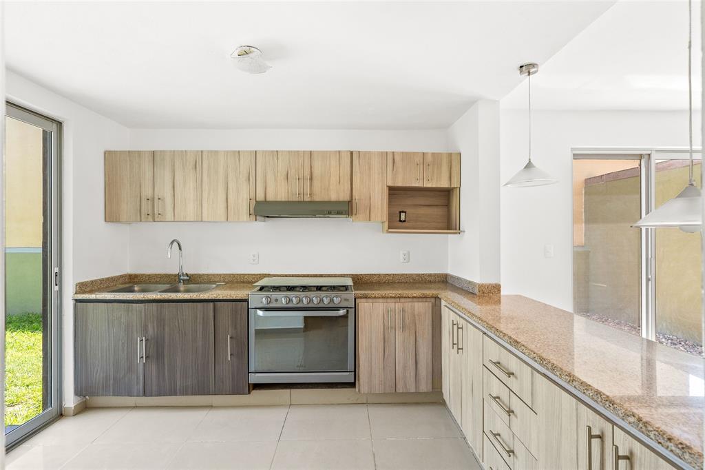 Tennessee 37766, Mexico, 3 Bedrooms Bedrooms, ,3 BathroomsBathrooms,Residential,Active,51547