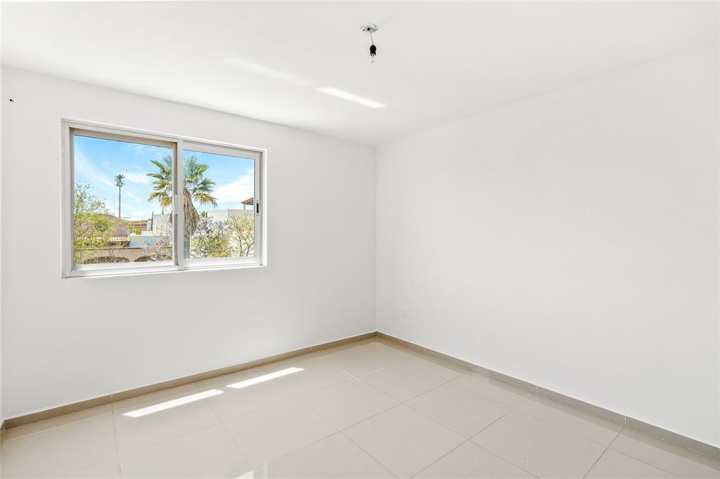 Tennessee 37766, Mexico, 3 Bedrooms Bedrooms, ,3 BathroomsBathrooms,Residential,Active,51547