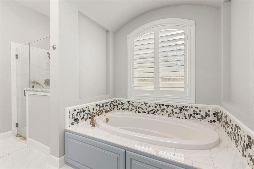 1818 Eagle Creek Drive, Friendswood, Texas image 25