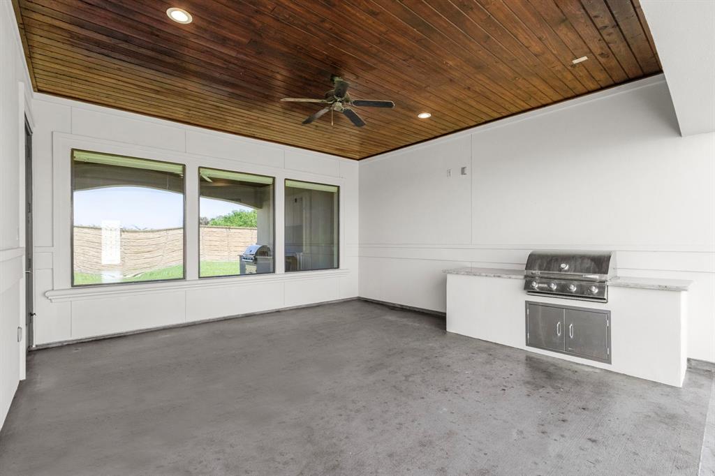 1818 Eagle Creek Drive, Friendswood, Texas image 35