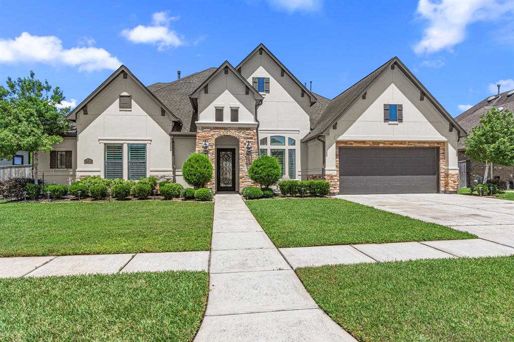 1818 Eagle Creek Drive, Friendswood, Texas image 1