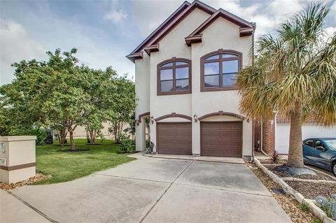 A home in Conroe