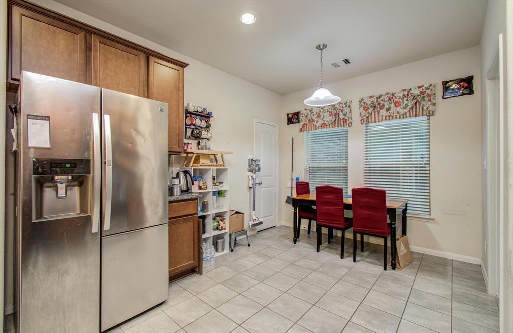 10415 Sun River Falls Drive, Humble, Texas image 10