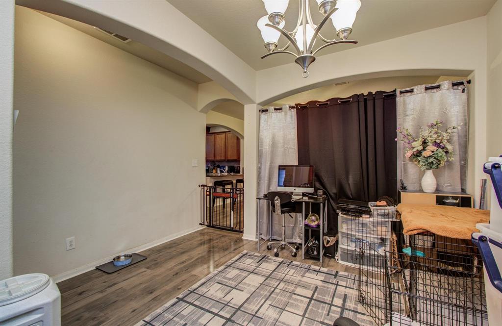 10415 Sun River Falls Drive, Humble, Texas image 31
