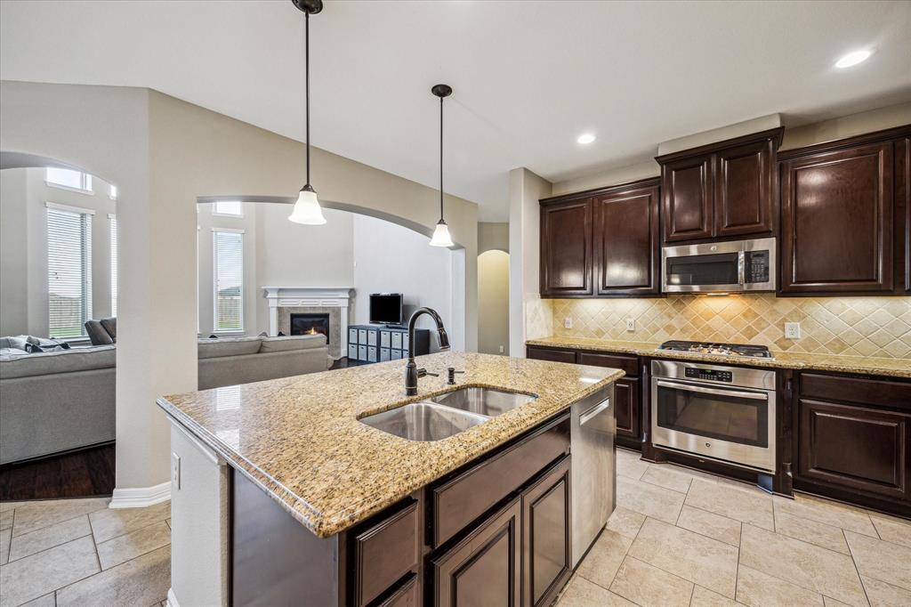 13426 Sunrise Bluff Drive, Hockley, Texas image 10