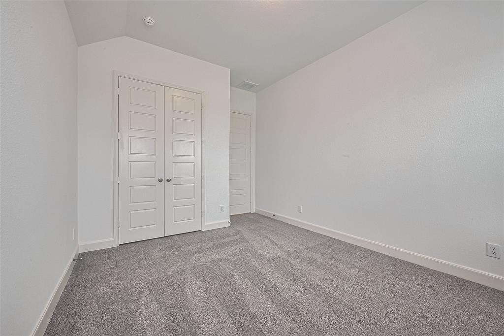 2620 Ballast Green Drive, Texas City, Texas image 34