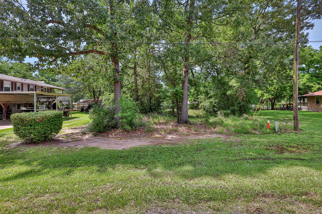 139 S Circle Drive, Livingston, Texas image 3