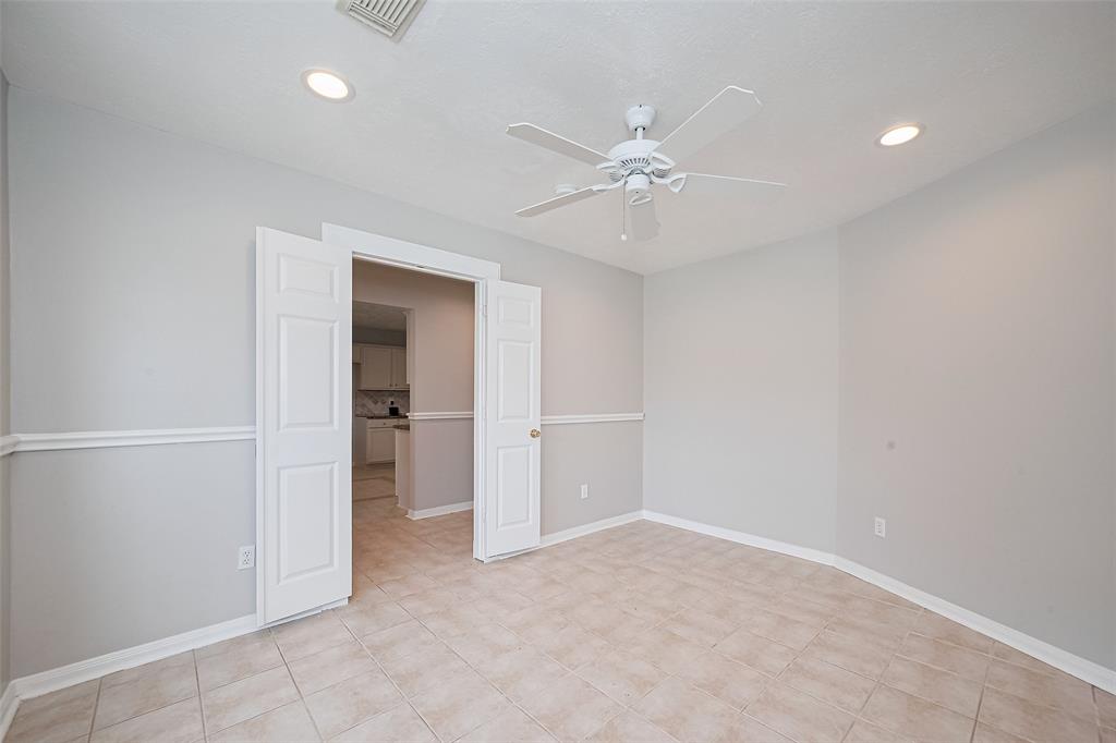 23320 Sandpiper Trail, Spring, Texas image 19