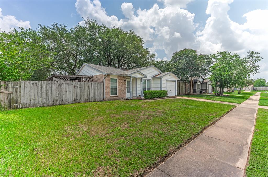 24123 Kennedy Ranch Lane, Hockley, Texas image 3