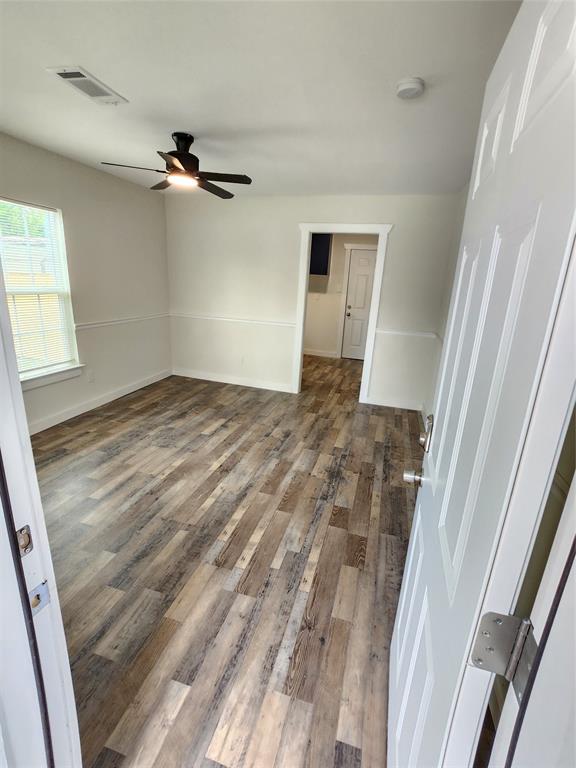 1085 Ellington Street, Houston, Texas image 2