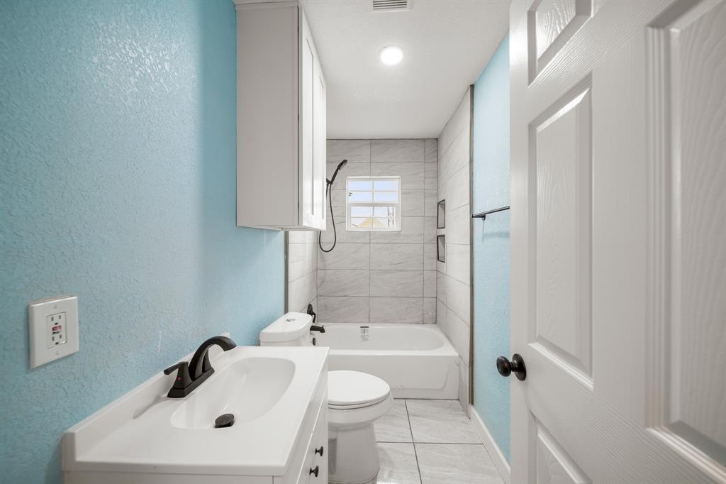 5528 Menard Avenue, Galveston, Texas image 13