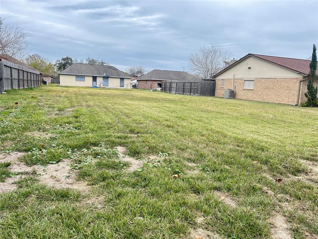 7308 Robin Lane, Texas City, Texas image 4