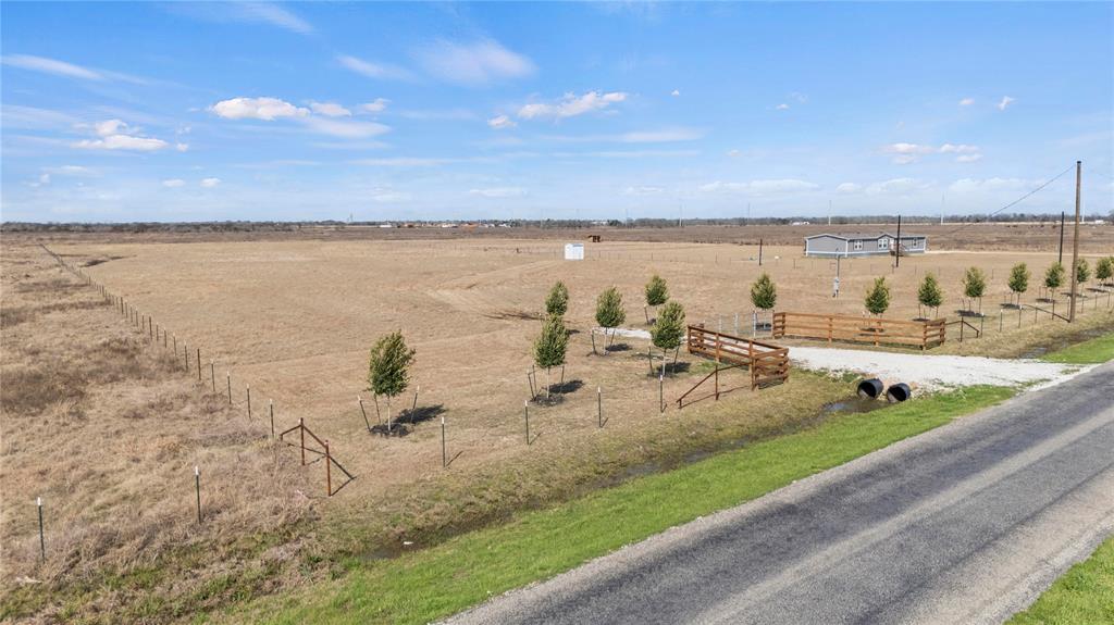 743 Kaechele Road, Wallis, Texas image 2