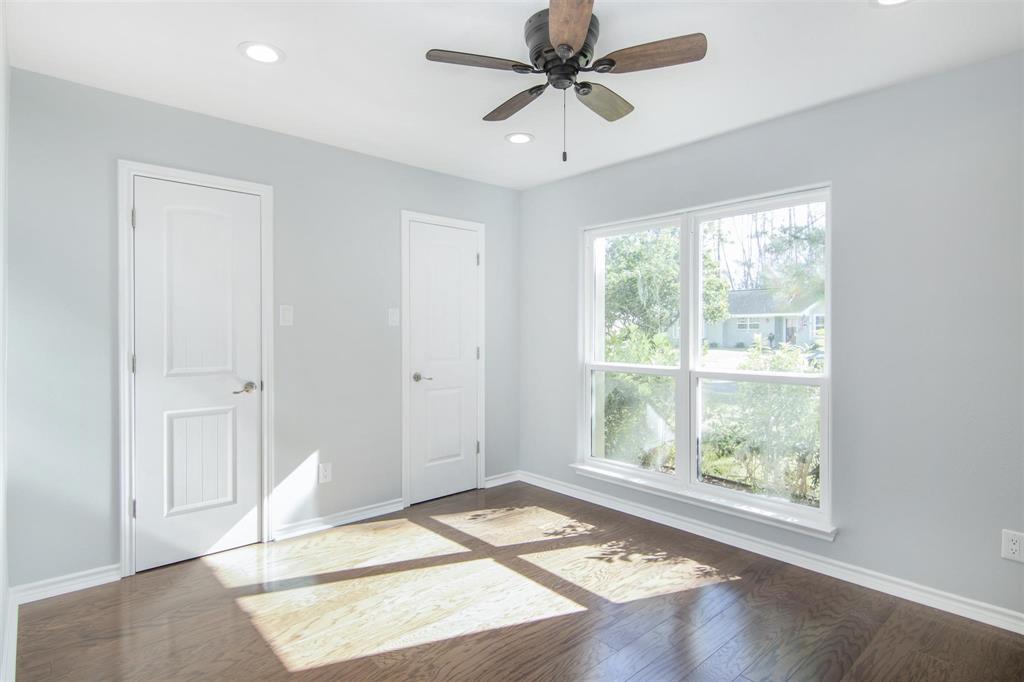 2811 Frostwood Circle, Dickinson, Texas image 30