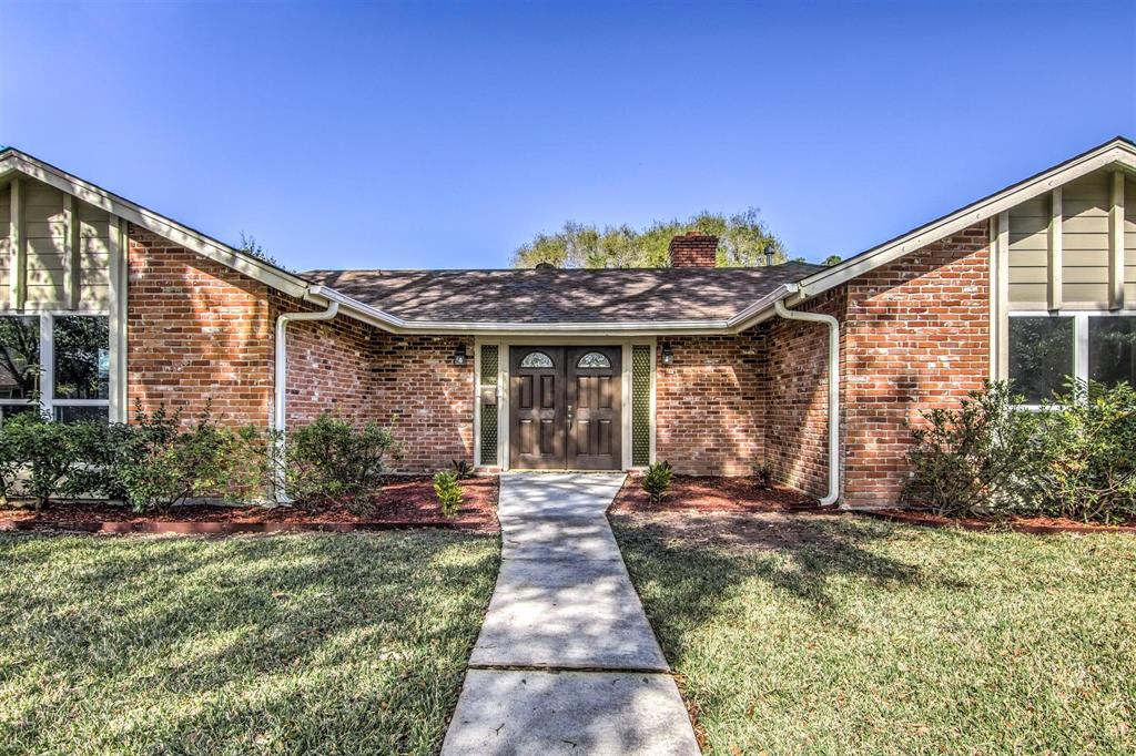2811 Frostwood Circle