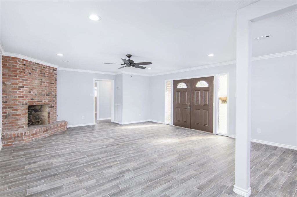 2811 Frostwood Circle, Dickinson, Texas image 10