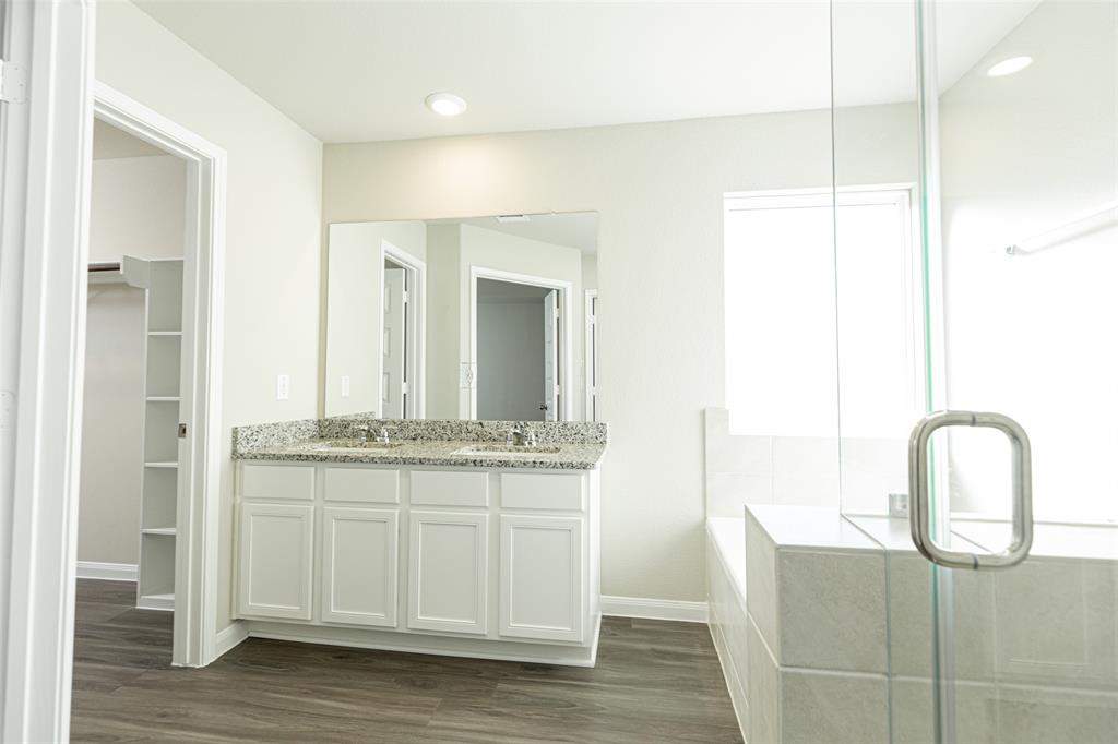 5135 Cannon Christopher Drive, Rosharon, Texas image 16