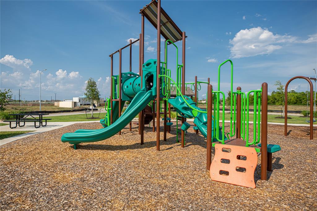 5135 Cannon Christopher Drive, Rosharon, Texas image 31