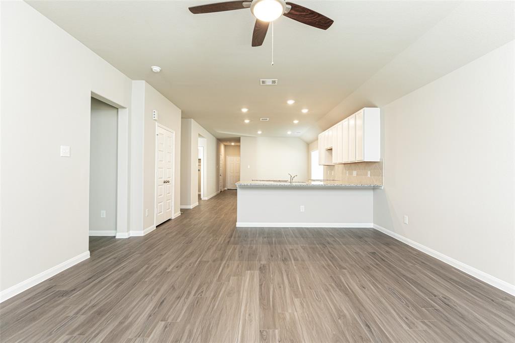 5135 Cannon Christopher Drive, Rosharon, Texas image 12