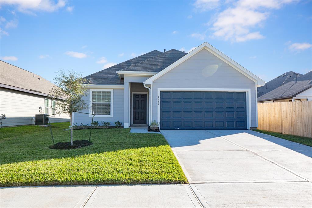 5135 Cannon Christopher Drive, Rosharon, Texas image 1