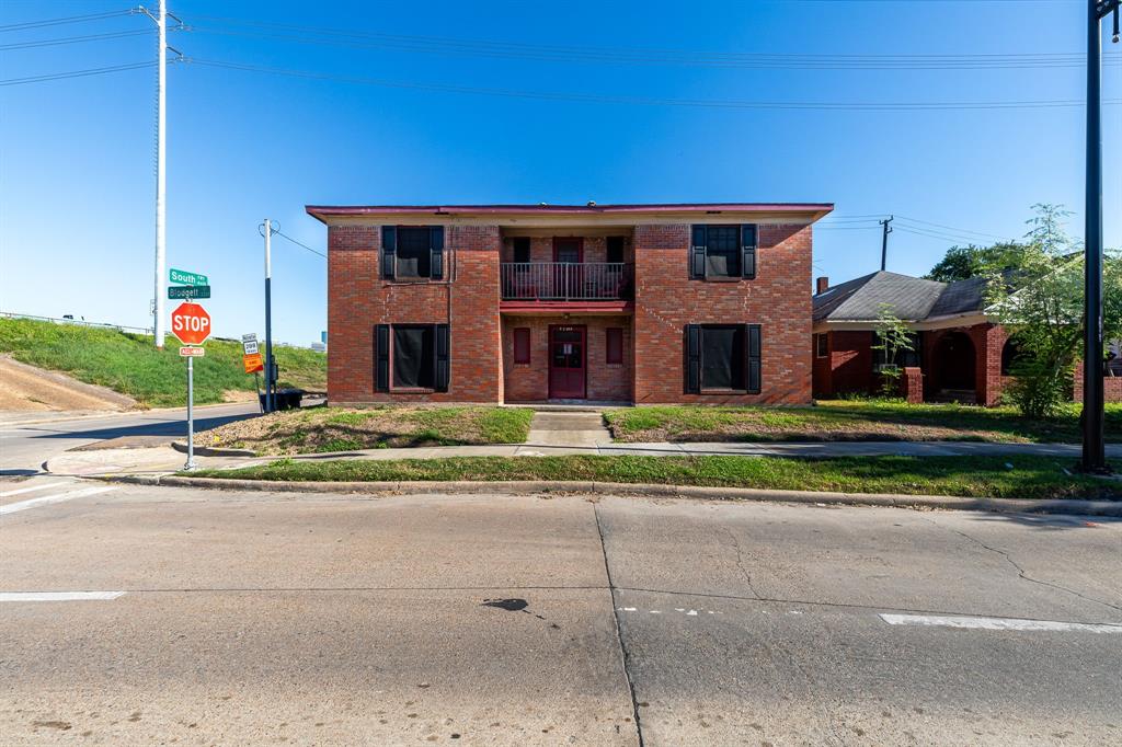 2201 Blodgett Street