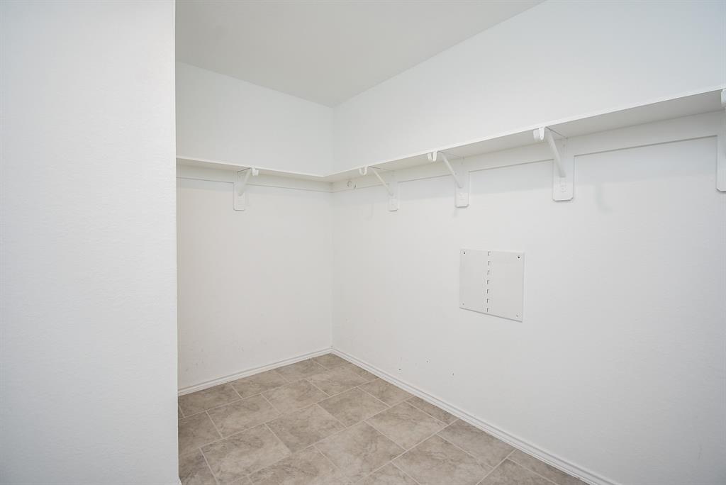 7527 Carson Court, Rosharon, Texas image 17
