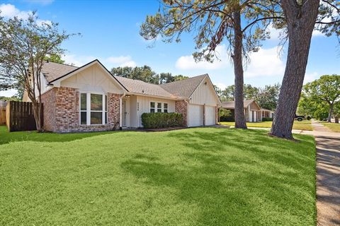 A home in Missouri City