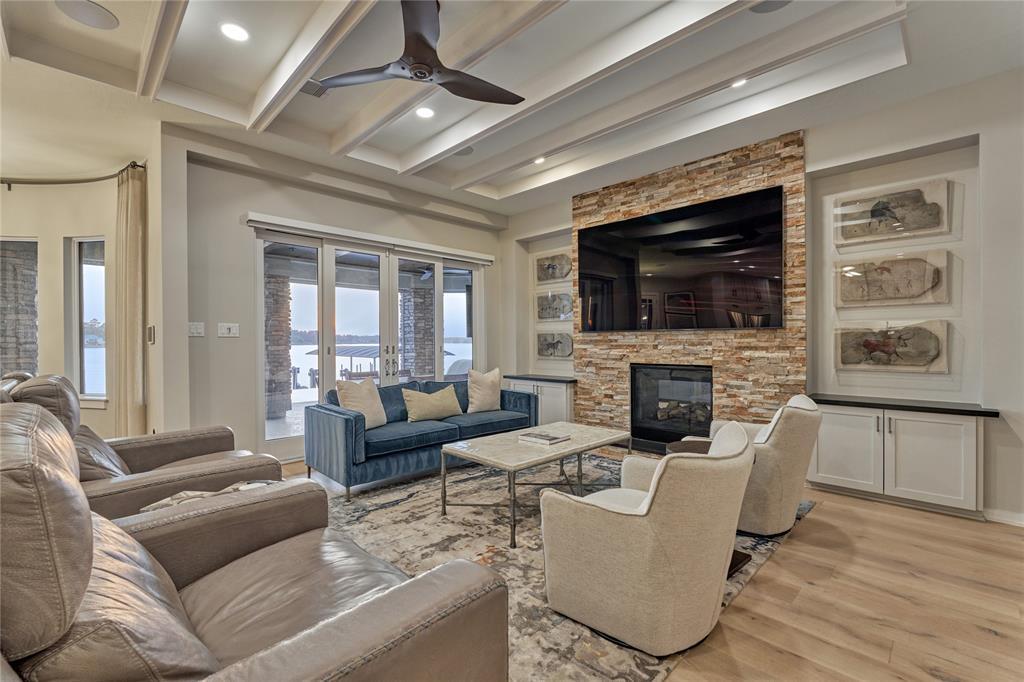 244 W Shore Lane, Montgomery, Texas image 14
