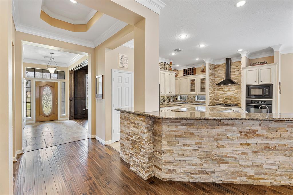 30202 Commons Scenic View Drive, Huffman, Texas image 5