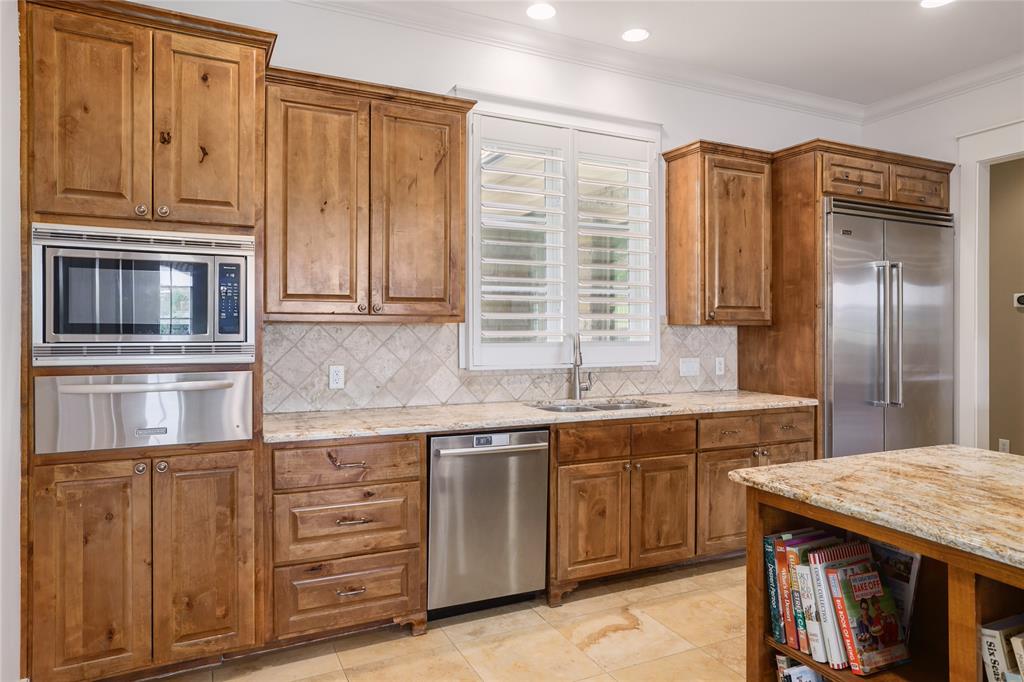 508 Golden Bear Drive, Austin, Texas image 14