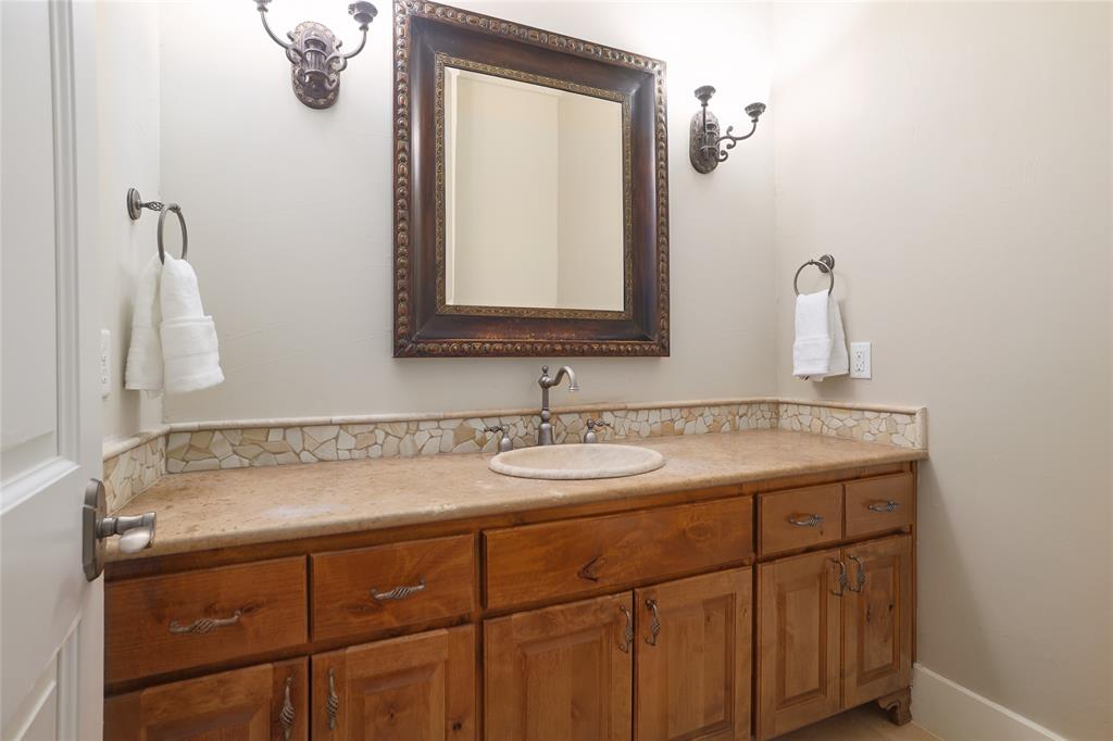 508 Golden Bear Drive, Austin, Texas image 32