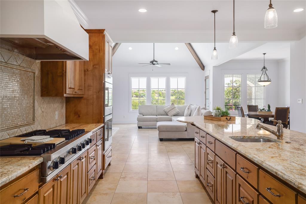 508 Golden Bear Drive, Austin, Texas image 12